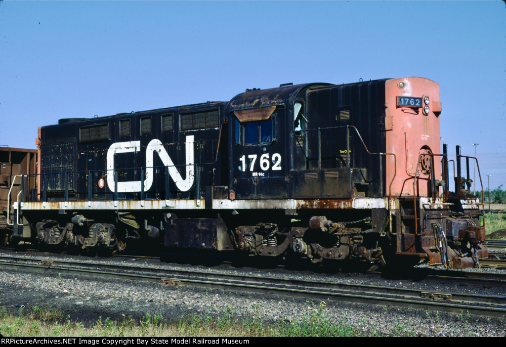 CN 1762